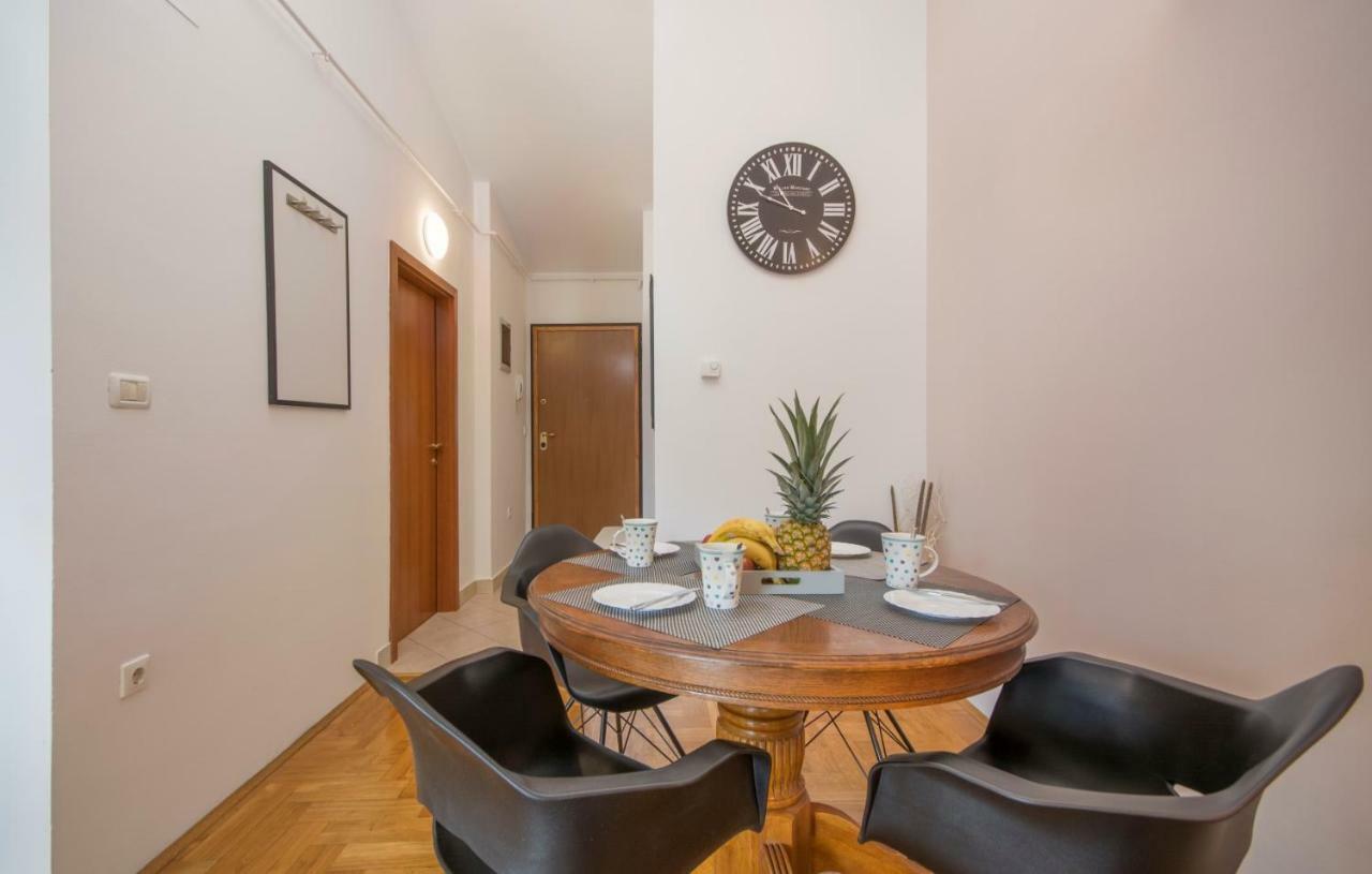 City Centre Sea View Apartment 普拉 外观 照片