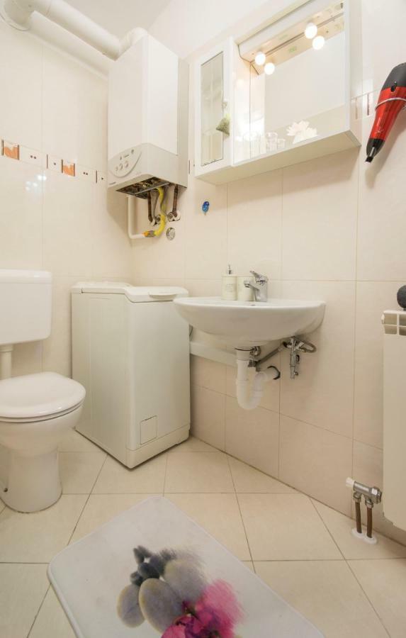 City Centre Sea View Apartment 普拉 外观 照片